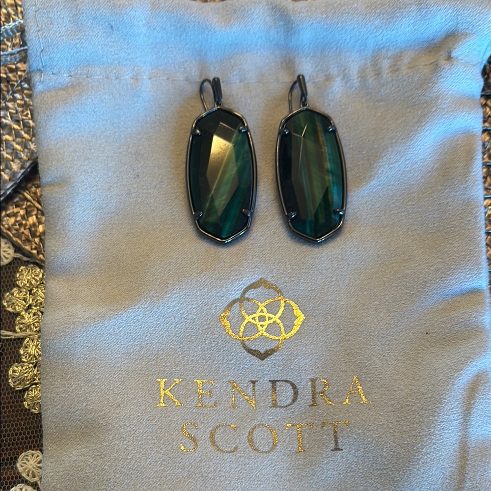 Kendra Scott green- black tigers eye Earrings